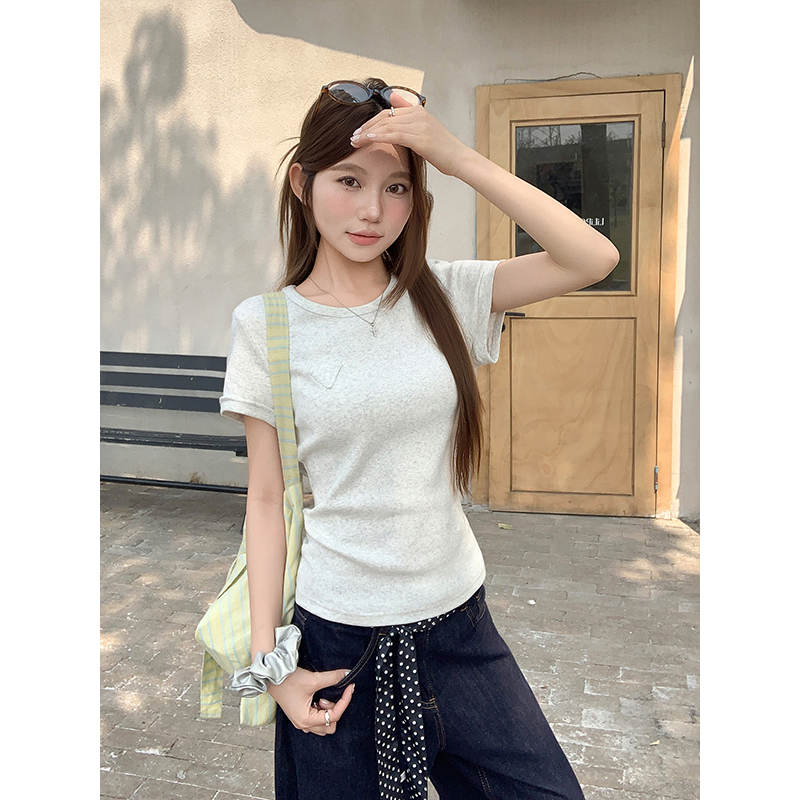 三角標圓領短袖t恤女2026夏季新款修身百搭基礎款小個子短款上衣
