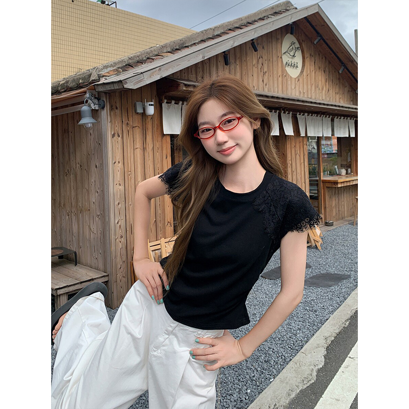 黑色性感蕾絲花邊小飛袖t恤女2026夏季新款收腰顯瘦短款正肩上衣