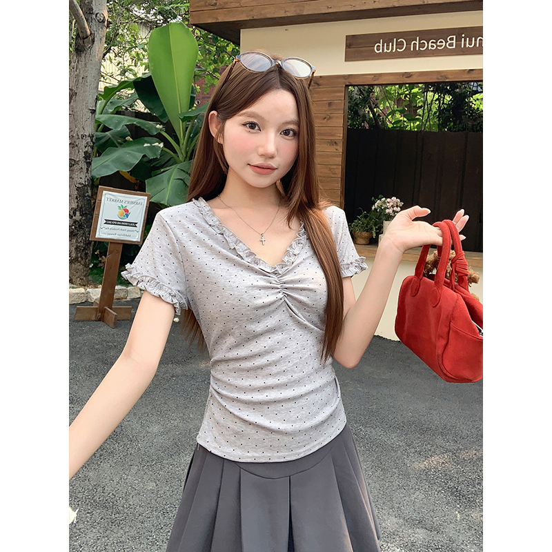 法式波點v領木耳邊短袖t恤女2026夏季新款修身顯瘦純欲風短款上衣