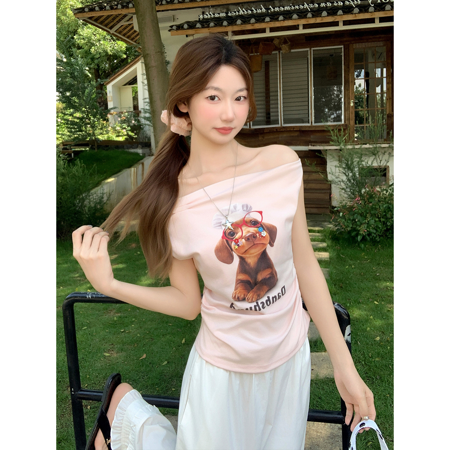 甜辣妹一字領卡通印花無袖t恤女夏季新款收腰顯瘦露肩絕美小上衣