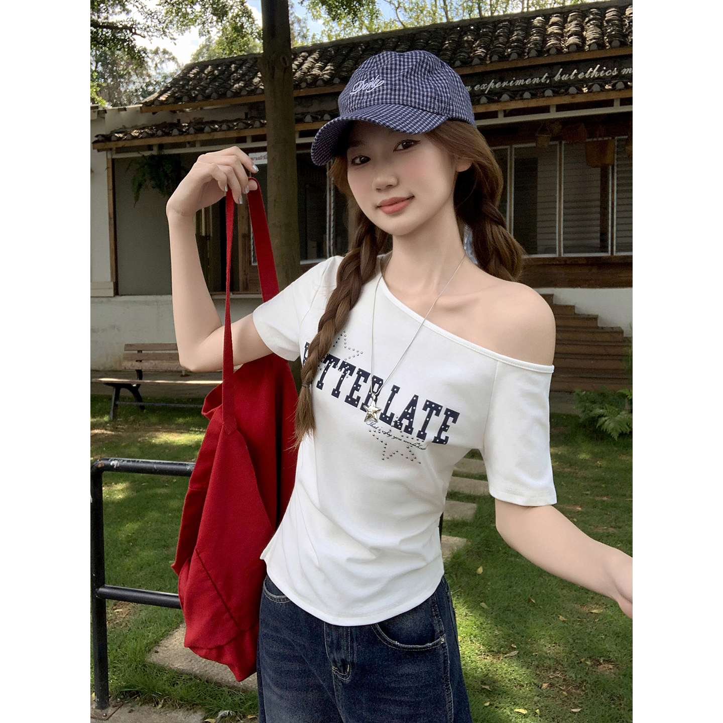 美式甜酷風燙鉆短袖t恤女夏新款斜肩設計感字母印花收腰顯瘦上衣