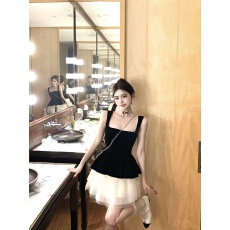 批发实拍实价气质无袖公主风撞色收腰<b class='q'>丝绒</b>上衣真两件蓬蓬裙<b class='q'>套装</b>