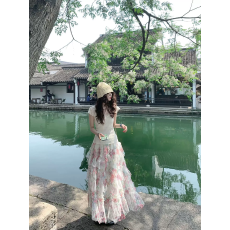 批发法式<b class='q'>甜美</b>碎花连衣裙子女2026夏季新款温柔风穿搭不规则蛋糕长裙