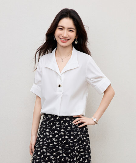 프랑스식 디자인 센스 화이트 여성 셔츠 여름 새로운 루즈핏 캐주얼 출퇴근 경력 면접 다용도 반팔 셔츠