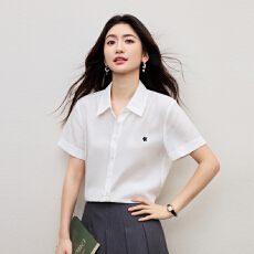 批发白色亚麻短袖<b class='q'>衬衫</b>2026夏季新款女装<b class='q'>职业</b>花朵刺绣<b class='q'>衬衣</b>天丝气质上衣