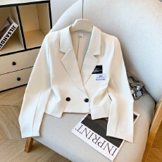 批发2026实拍早春新款短款西装外套女休闲气质名媛高级感小个子西服