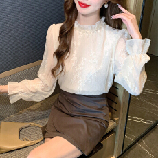 批发2026春季实拍肌理感褶皱刺绣提花衬衫春季<b class='q'>宽松</b>花朵立领上衣