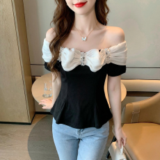 批发2026夏季新款实拍法式优雅亮片收腰修身上衣一字肩性感短款<b class='q'>小衫</b>