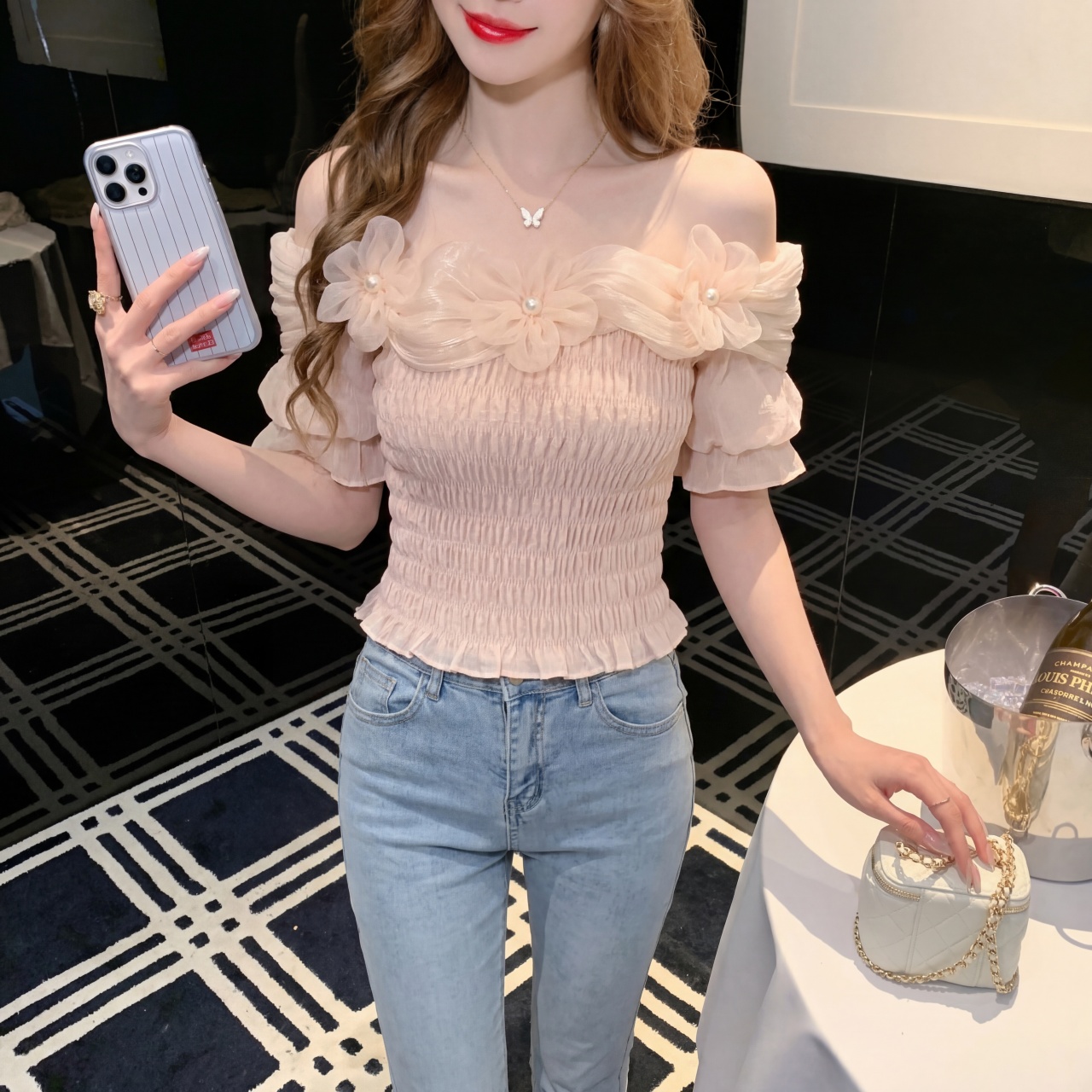 2026 실사 여름 프랑스식 달콤함 허리 수축 슬림해 보이는 Chic 반팔 작은 셔츠 오프숄더 3 차원 꽃 맨위 여성
