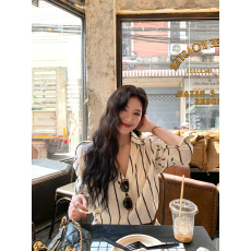 批发麦穗提花刺绣纹理条纹<b class='q'>衬衫</b>通勤设计感宽松上衣