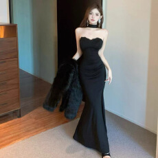 批发黑色抹胸挂脖蕾丝边宴会礼服裙性感<b class='q'>露背</b>紧身抓绒开叉<b class='q'>连衣裙</b>