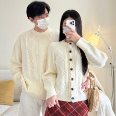 批发2026年新款纯色<b class='q'>开衫</b>毛衣情侣装<b class='q'>男</b>衣80元女衣78元