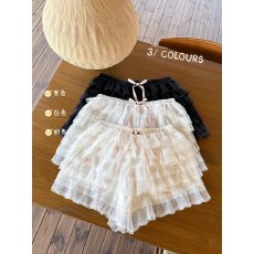 批发**实价**~实拍层层<b class='q'>蕾丝</b>蝴蝶结蛋糕短裤裙裤安全裤<b class='q'>打底裤</b>女