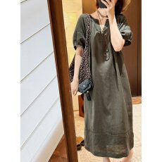 批发老钱风镂空设计雨露亚麻灯笼袖v领宽松显瘦长裙连衣裙女