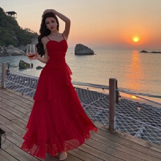 批发设计感收腰荷叶边大裙摆连衣裙度假礼服/晚装