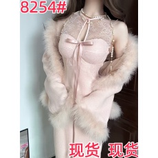 批发千子小姐娇矜贵女贵气感小香风秋冬蕾丝修身<b class='q'>连衣裙</b>+毛毛外套