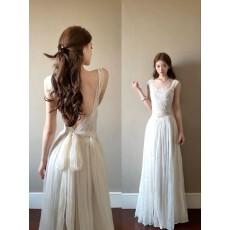 批发<b class='q'>白色</b>蕾丝拼接网纱吊带连衣裙女夏季度假风性感纯欲礼服露背长裙子