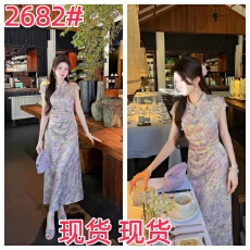 批发盈瓷<b class='q'>真丝</b>｜5/13 20:00上新 紫玫瑰 桑蚕丝人丝混纺油画风收腰旗袍