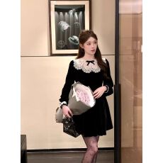 批发杨小卷 10/10 10:00 上新富家千金撞色<b class='q'>丝绒</b><b class='q'>连衣裙</b>