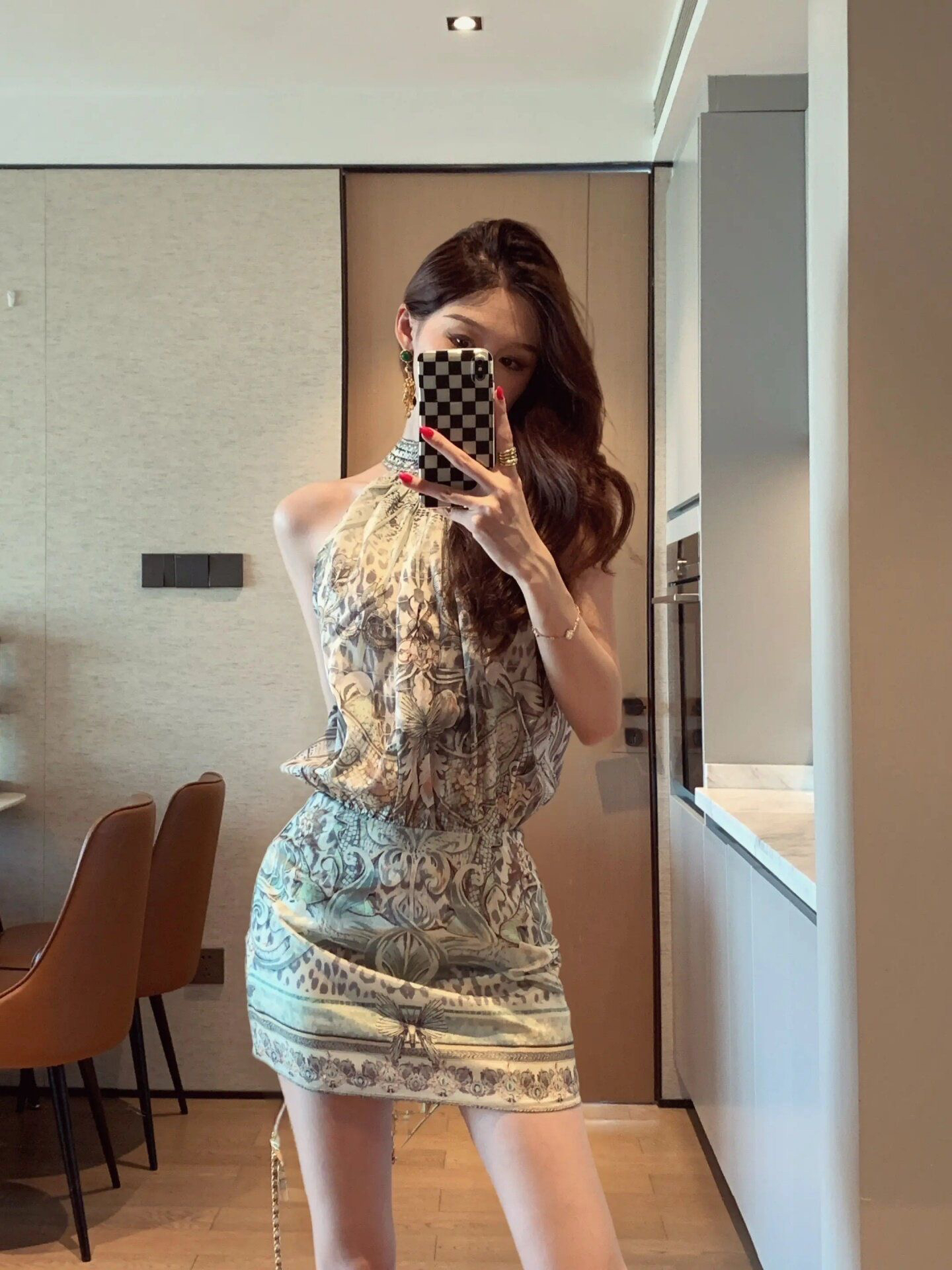 행침 목 여성 드레스 여름 고급 센스 품격 명문 여성 무거운 작업 핫픽스 프린트 휴가 바람 허리 수축 슬림해 보이는 타이트 스커트