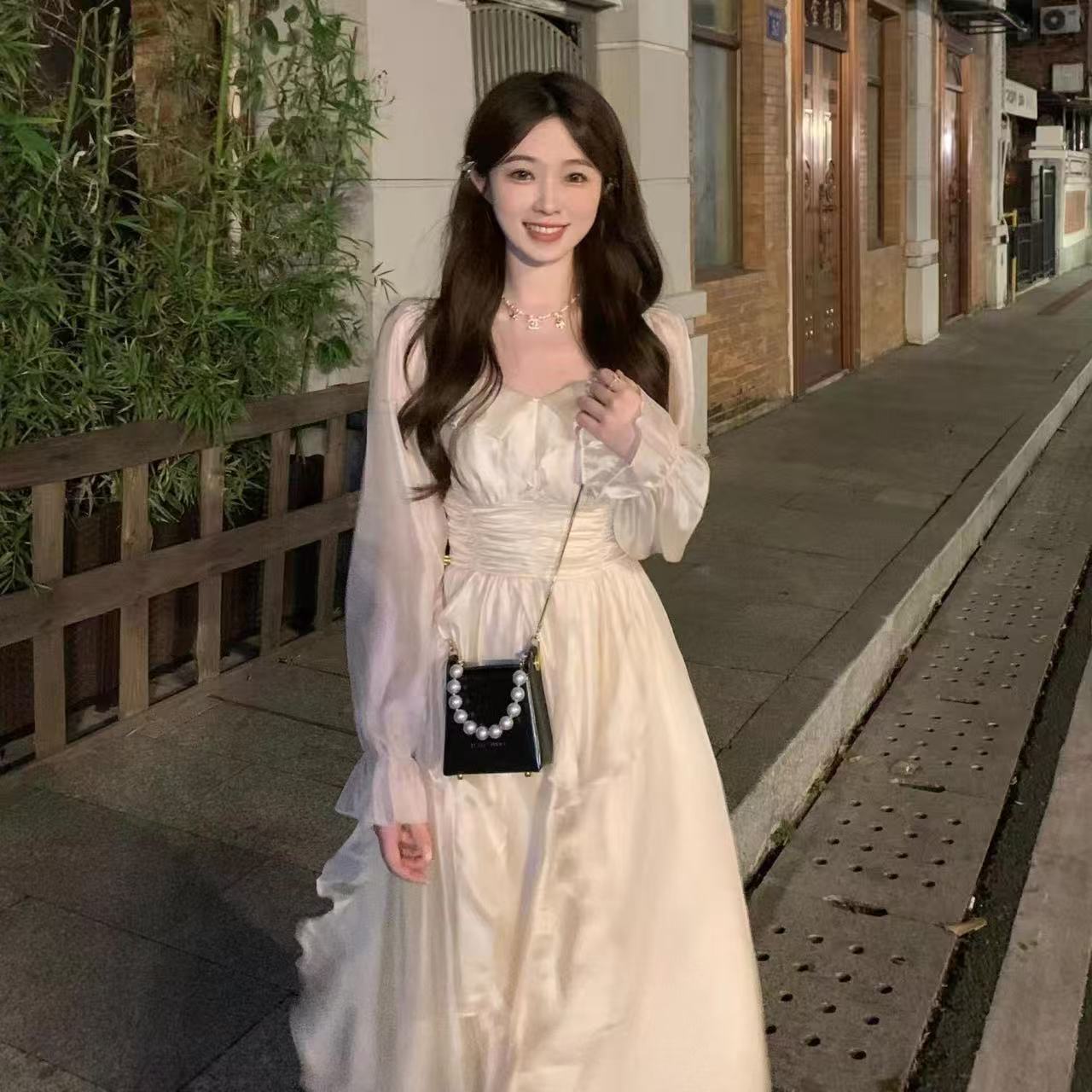 봄 새로운 긴팔 드레스 디자인 센스 허리 수축 요정 치마