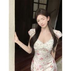 批发蕾丝碎花小飞袖连衣裙女2026夏季新款修身短裙v领收腰a字雪纺裙子
