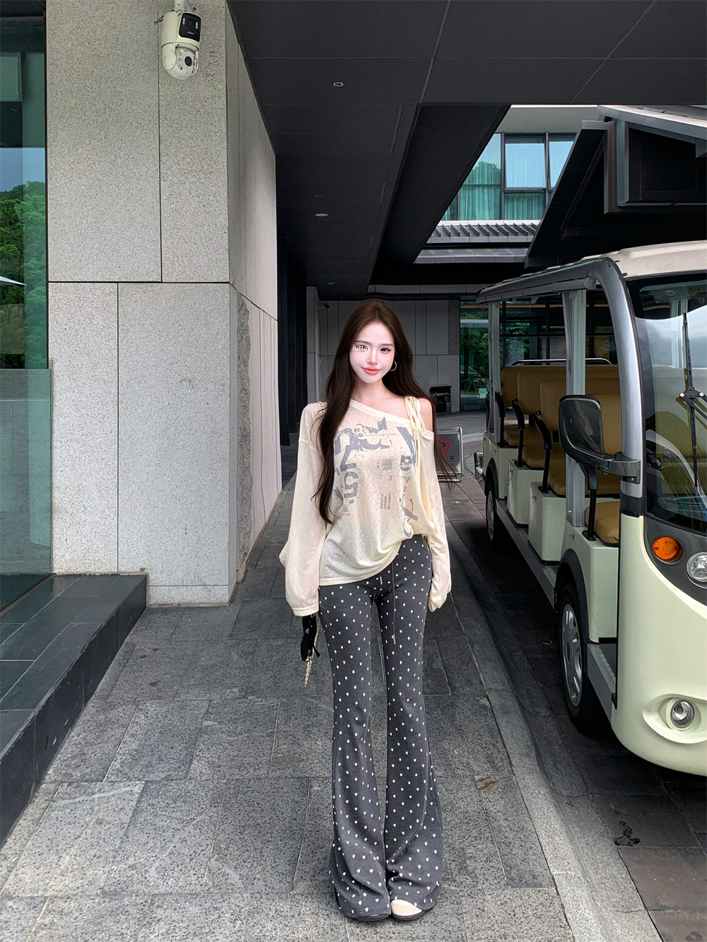 실사 한 부서 순수한 욕망 바람 패션 품격 세트 여름 오프숄더 긴팔 티셔츠 도트 무늬 캐주얼 바지 두 조각 여성 세트