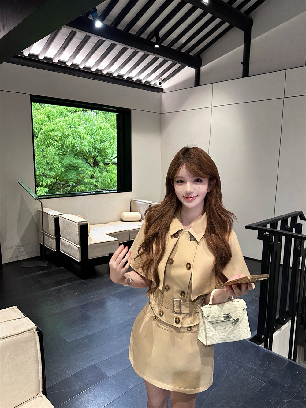 실사 한 여성 악당 망토 세트 쇼트 스타일 망토 바람막이 반신 스커트