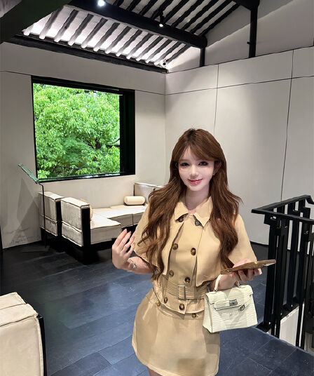 실사 한 여성 악당 망토 세트 쇼트 스타일 망토 바람막이 반신 스커트