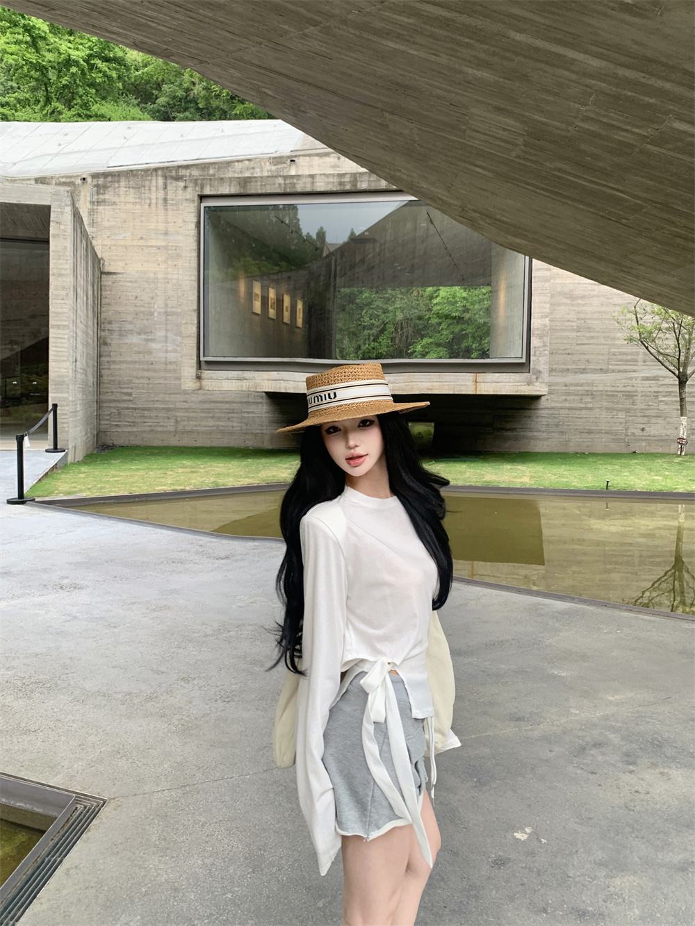 실사 자외선 차단 불규칙 디자인 센스 화이트 스트랩 맨위 워크웨어 바람 회색 하이웨이스트 반신 스커트 여성