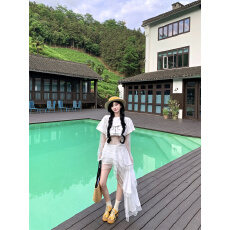 批发实拍夏季新新款甜辣印花蕾丝衫T恤短袖+斜边半身裙套装女