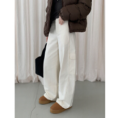 批发实拍新款宽松休闲镰刀裤2026秋冬一体绒工装风大口袋阔腿弯刀裤<b class='q'>女</b>