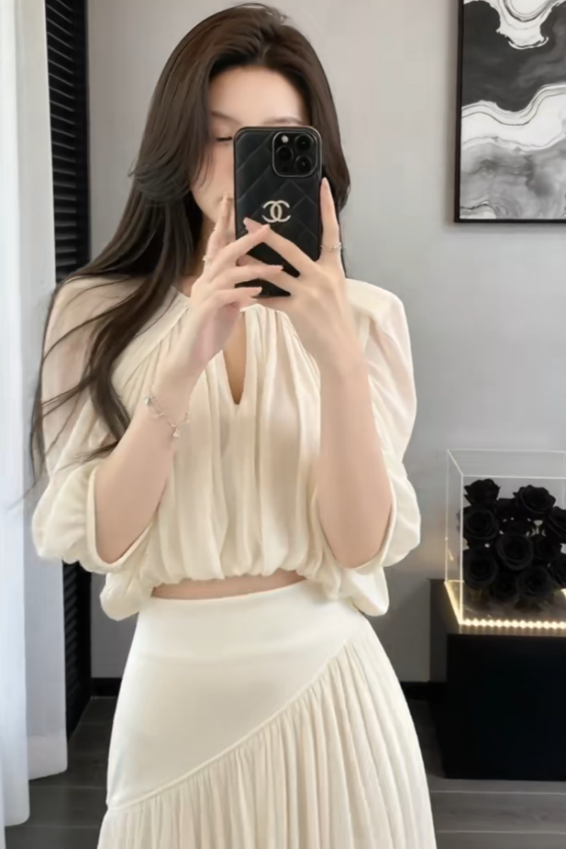 슈퍼 잘 생긴 봄 여름 착용 가져 가라. 전체 집합 휴가 바람 섹시함 라운드 넥 망토 맨위 주름 반신 스커트 투피스 세트