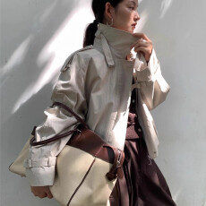 批发25秋<b class='q'>冬</b> 韩系高级感休闲百搭翻领可立领外套冲锋衣短外套风衣 9307