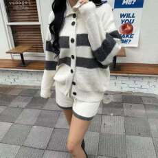 批发学院风灰色一整套半高领针织开衫外套休闲<b class='q'>短裤</b>秋冬两件<b class='q'>套装</b> 9806