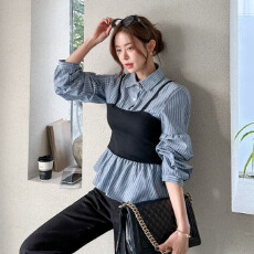 批发26早春 韩系条纹收腰显瘦假两件拼接衬衫女堆堆袖设计感上衣 1011