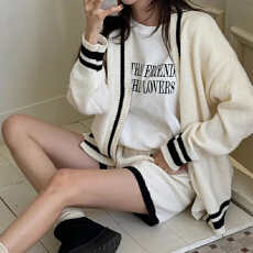 批发韩国 26秋冬 潮范休闲减龄针织外套+短裤两件套加厚毛衣套装 7687