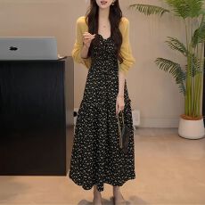 批发纯欲慵懒风套<b class='q'>装</b>女2026年春秋季新款<b class='q'>长袖</b>针织开衫碎花吊带裙两件套