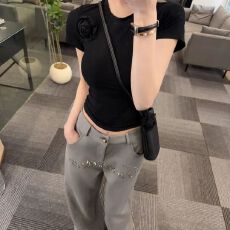 批发早春穿搭一整套女2026新款韩版立体花朵T恤百搭高腰休闲<b class='q'>裤</b>两件套