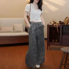 批发夏季穿搭一整套女薄款纯色镂空T恤搭配<b class='q'>格子</b>阔腿裤休闲通勤两件套