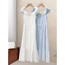 批发法式小花连衣裙子女夏季2026爆款高级感气质绝美连衣裙