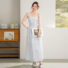 批发法式小碎花吊带<b class='q'>连衣裙</b>子女夏季2026爆款高级感气质绝美度假长裙