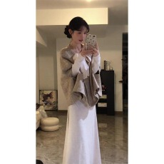 批发大码秋季新款女法式气质宽松斗篷外套V领系带收腰显瘦长袖<b class='q'>连衣裙</b>