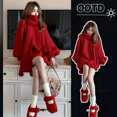 批发圣诞软糯慵懒风红色毛衣女秋<b class='q'>冬</b>季新款高级感宽松中长款圆领针织衫