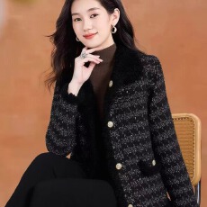 批发双面穿小香风毛呢外套女秋冬2026超火洋气高端加厚<b class='q'>皮毛</b><b class='q'>一体</b>短上衣