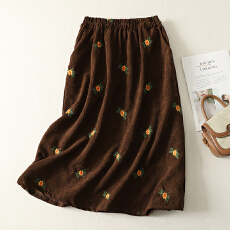 批发实拍 整件刺绣a字灯芯绒半身<b class='q'>裙</b>女秋冬a字冬天配毛衣半身长<b class='q'>裙</b>