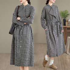 批发实拍 <b class='q'>春</b>季复古格子设计感连衣裙女亚麻棉风衣式慵懒风长裙子