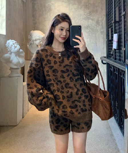 겨울 새로운 레트로 부드러운 찹쌀 느긋한 바람 루즈핏 레오파드 무늬 프린트 스웨터 하이웨이스트 캐주얼 반바지 세트 여성