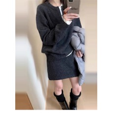 批发小香风针织套装女秋<b class='q'>冬</b>法式小个子圣诞穿搭休闲软糯毛衣短裙两件套