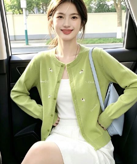 새끼 고양이 자수 털 니트 스웨터 여성 가을 봄 새로운 긴팔 라운드 넥 신선함 녹색 오픈 가디건 맨위